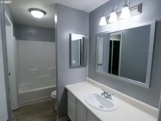 Photo #6: 21400537 Listing 