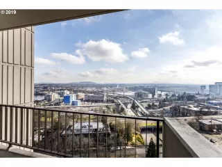 Photo #3: 21400966 Listing