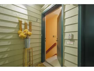 Photo #1: 21401317 Listing