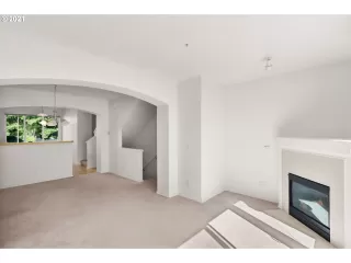 Photo #3: 21401471 Listing 