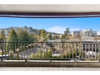 Photo #5: 21401594 Listing