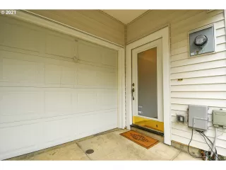 Photo #1: 21401950 Listing