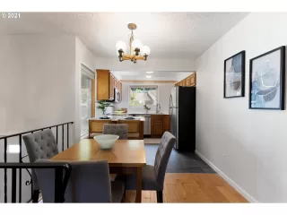 Photo #2: 21402449 Listing