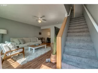 Photo #1: 21402625 Listing