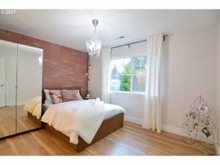 Photo #3: 21402853 Listing 