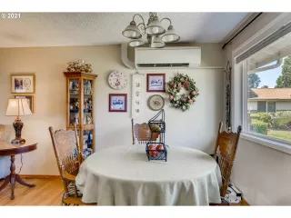 Photo #3: 21402868 Listing 