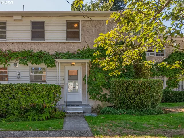 MLS: 21402878 Condo For Sale