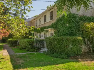 Photo #2: 21402878 Listing 