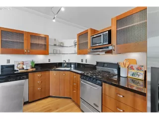 Photo #1: 21403260 Listing 