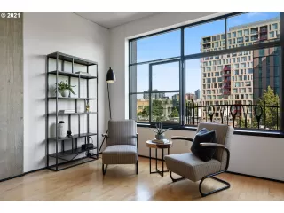 Photo #6: 21403260 Listing 