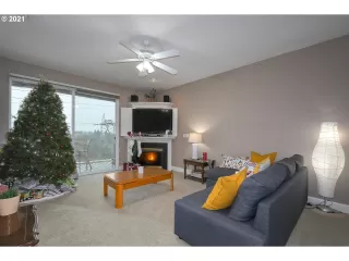 Photo #3: 21403386 Listing