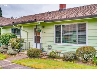 Photo #1: 21403935 Listing