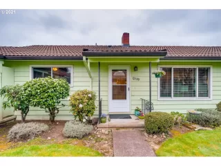 Photo #2: 21403935 Listing