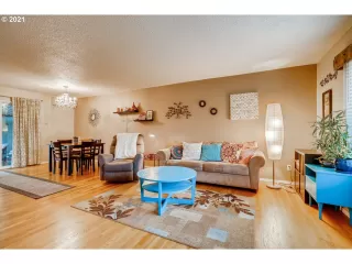 Photo #3: 21403935 Listing