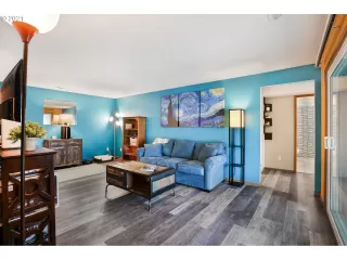 Photo #2: 21404109 Listing 