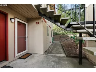 Photo #2: 21404909 Listing 