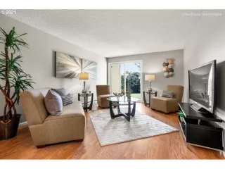 Photo #6: 21404909 Listing 