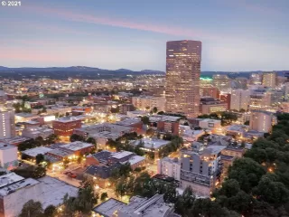 Photo #1: 21405065 Listing