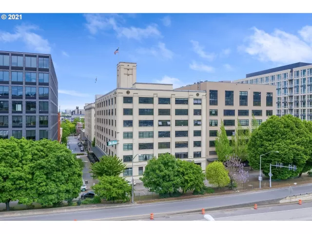 MLS: 21405084 Condo For Sale