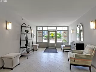 Photo #1: 21405190 Listing 