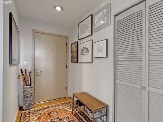 Photo #4: 21405190 Listing 