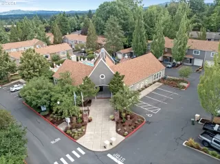 Photo #1: 21405796 Listing