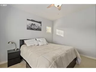 Photo #6: 21405978 Listing 