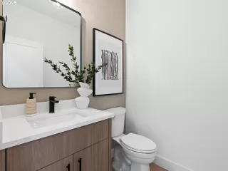 Photo #3: 214061850 Listing