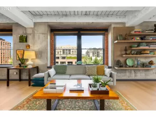 Photo #1: 21406405 Listing