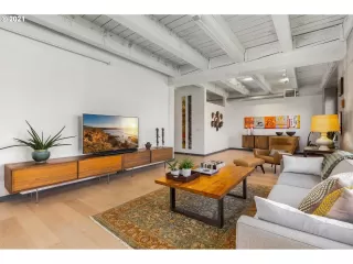 Photo #6: 21406405 Listing