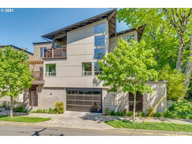 MLS: 21406697 Condo For Sale