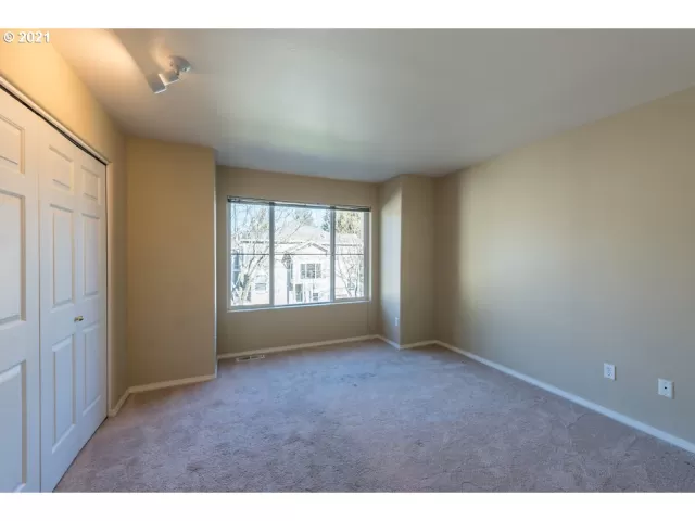 MLS: 21406876 Condo For Sale
