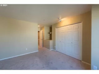 Photo #2: 21406876 Listing