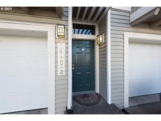 Photo #4: 21406876 Listing