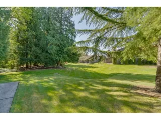 Photo #1: 21407692 Listing