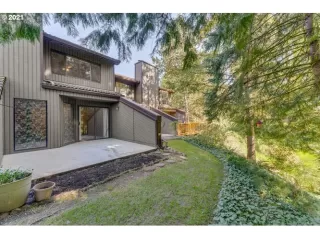 Photo #2: 21407692 Listing