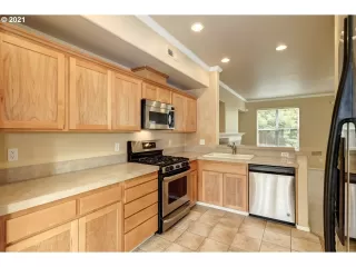 Photo #4: 21407795 Listing