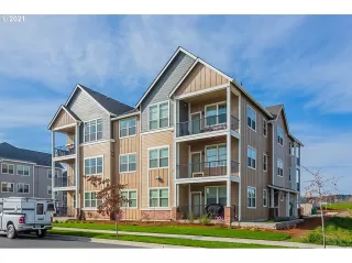 Photo #4: 21407917 Listing