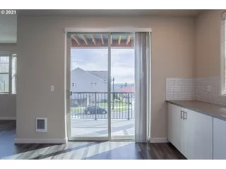 Photo #6: 21407917 Listing