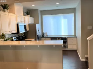 Photo #5: 21407991 Listing 