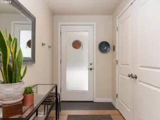 Photo #1: 21408071 Listing