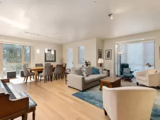 Photo #2: 21408071 Listing