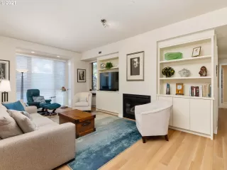 Photo #3: 21408071 Listing