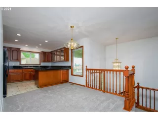 Photo #1: 21408133 Listing