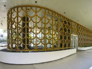 Photo #2: 21409761 Listing 