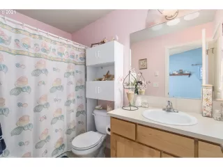 Photo #4: 21410156 Listing 