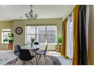 Photo #6: 21410441 Listing 