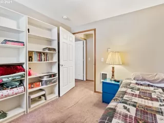 Photo #2: 21410513 Listing