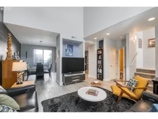 Photo #2: 21411841 Listing