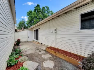 Photo #3: 21411964 Listing 